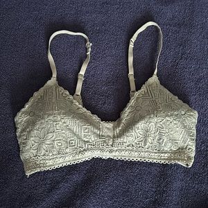 Olive green bra. Size large. Brand:NoBo